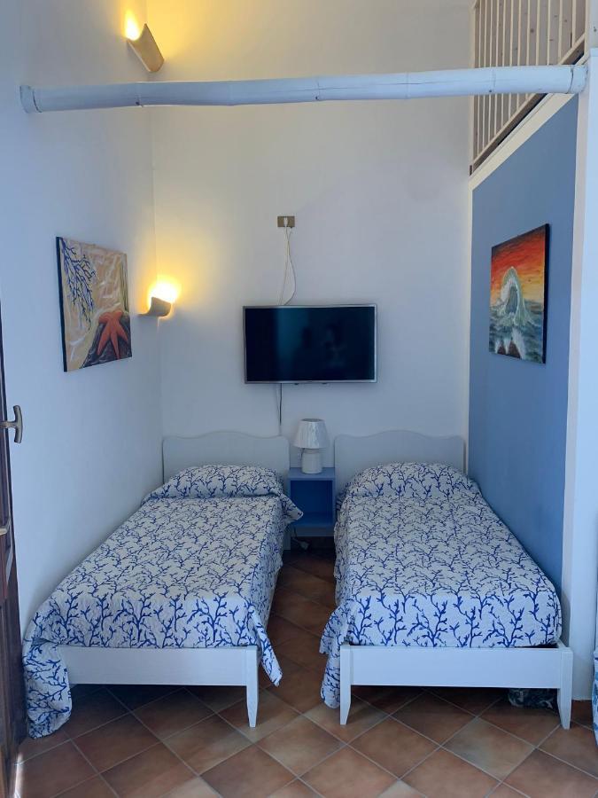 Apartment With Terraces And Private Jacuzzi - San Vito 400M From Beach San Vito Lo Capo Buitenkant foto